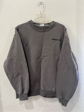Patagonia Crewneck Sweatshirt in Charcoal